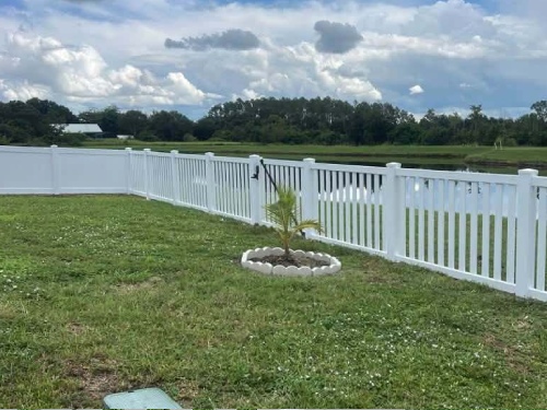 Vinyl Fence Installation Sarasota County